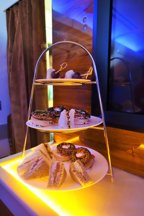 3 tier cake stand on Emirates A30
